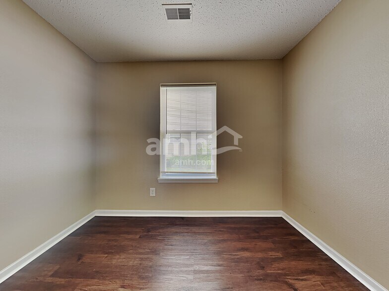 Building Photo - 8142 Whitaker Valley Blvd