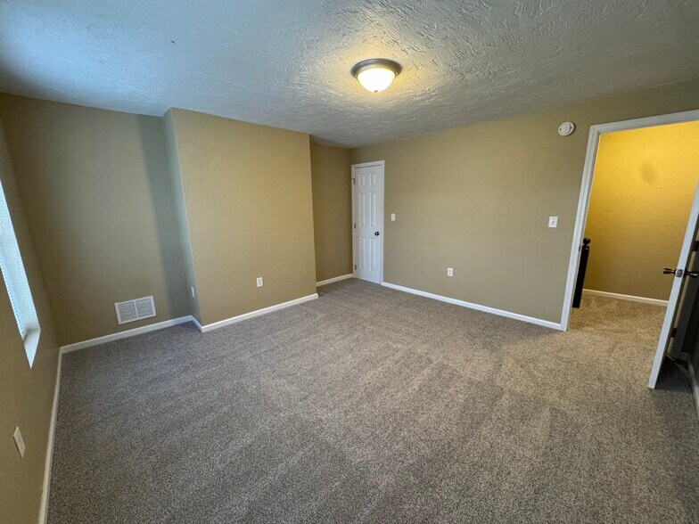 Building Photo - 114 W Berkeley St