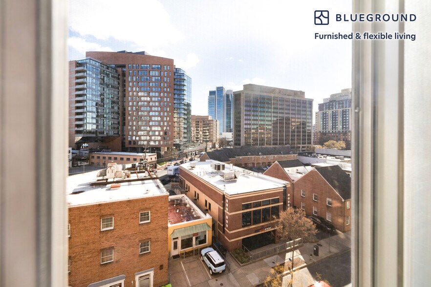 Building Photo - 4835 Cordell Ave