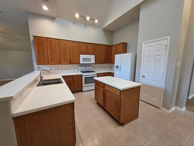 Building Photo - 3116 Ravens Lake Cir