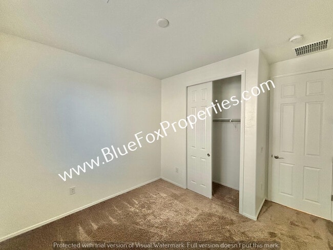 Building Photo - 21479 E Treasure Rd