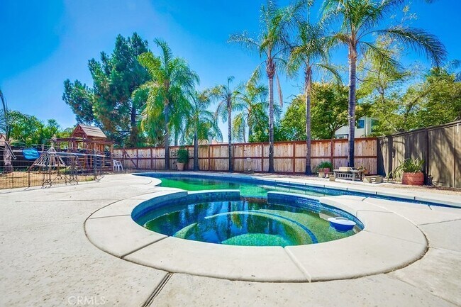 Building Photo - 22895 Temet St