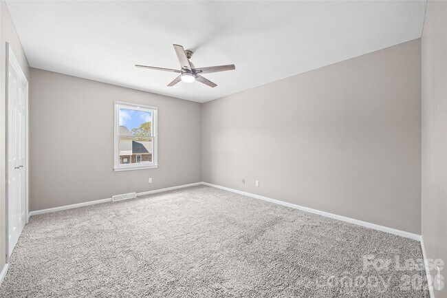 Building Photo - 1933 Ebenezer Rd