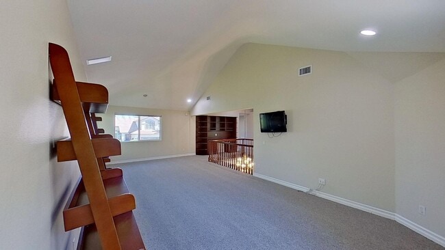 Building Photo - 28542 Cedar Ridge Rd