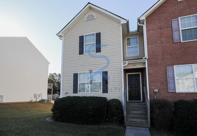 Building Photo - Move in before November 30th and get $100 ...