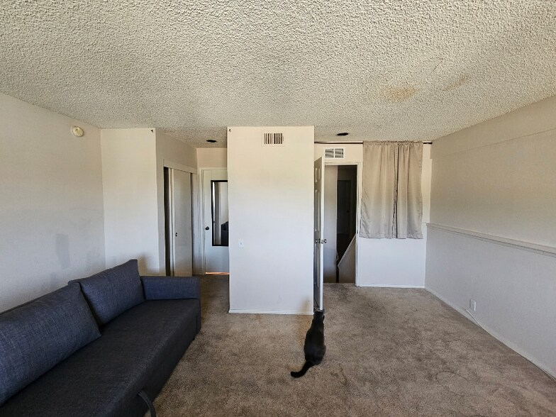 Building Photo - 2533 Navarra Dr