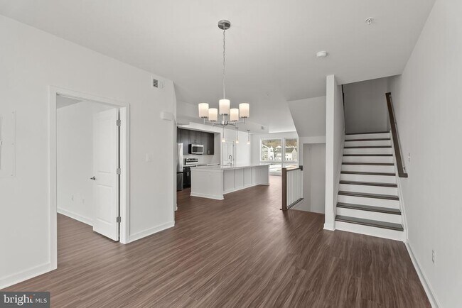 Building Photo - 714 Iron Frg Rd