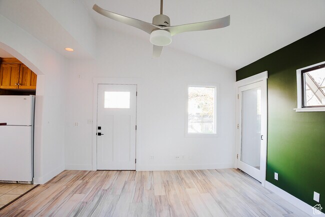 Building Photo - 8544 S 300 E