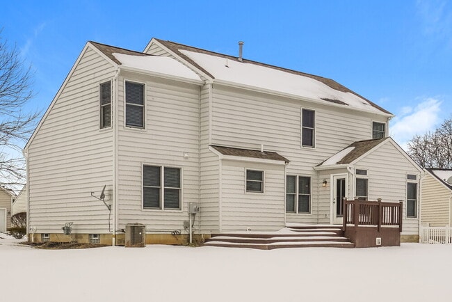 Building Photo - 9400 Magnolia Way