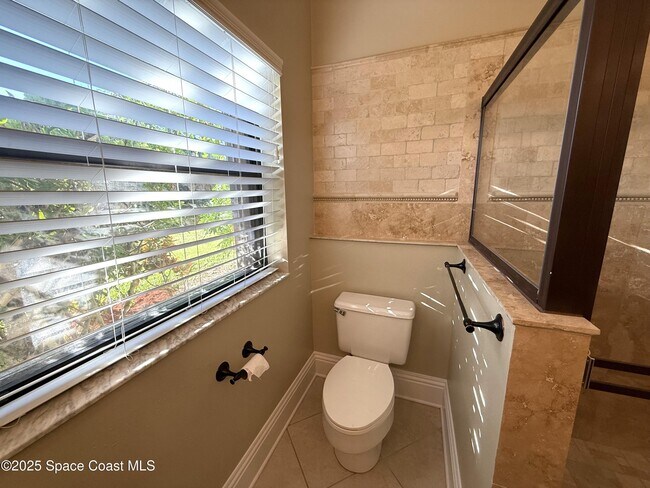 Building Photo - 108 Windward Way