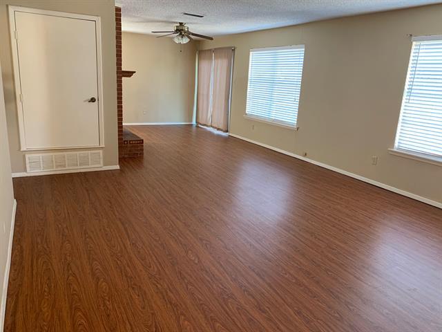 Building Photo - 5509 Knights Ct