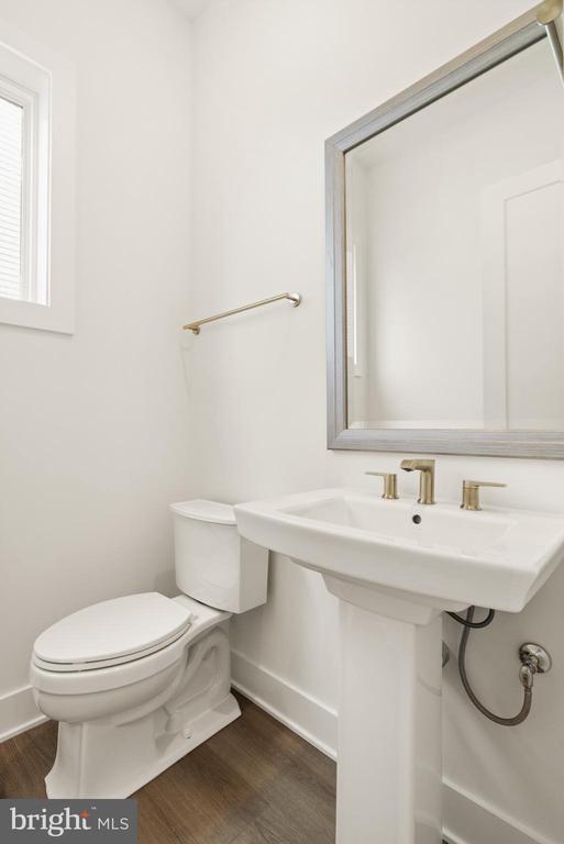 Building Photo - 849 N Manchester St