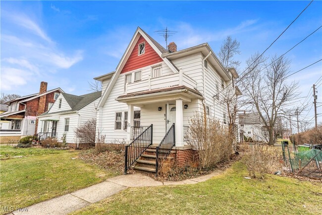 Building Photo - 1530 E 214th St