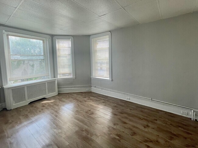 Building Photo - 1230 W Allegheny Ave