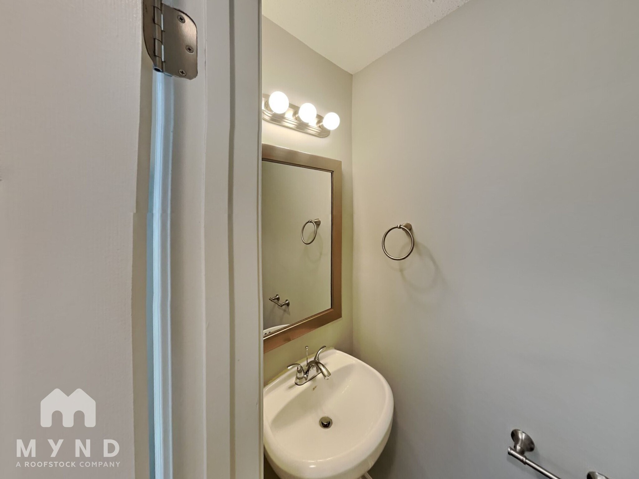 Building Photo - 10922 Olde English Dr