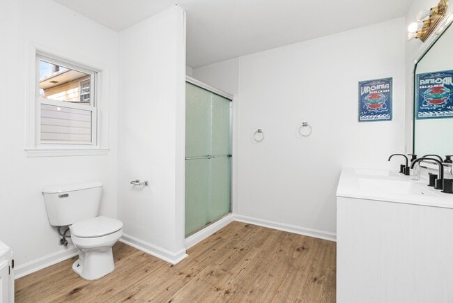 Building Photo - 509 Frank Ln