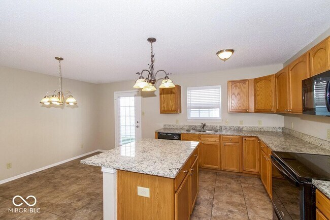 Building Photo - 2031 Bridlewood Dr