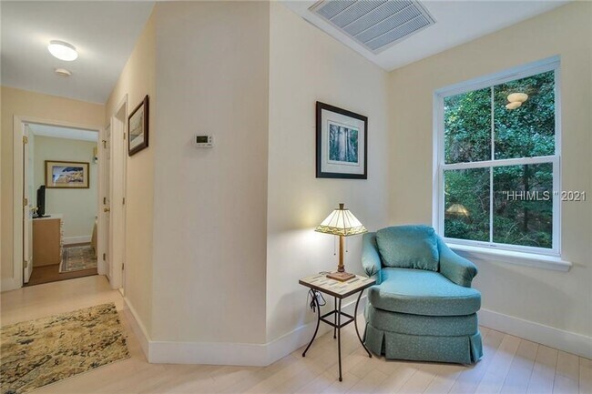 Building Photo - 27 Sugar Maple Ln