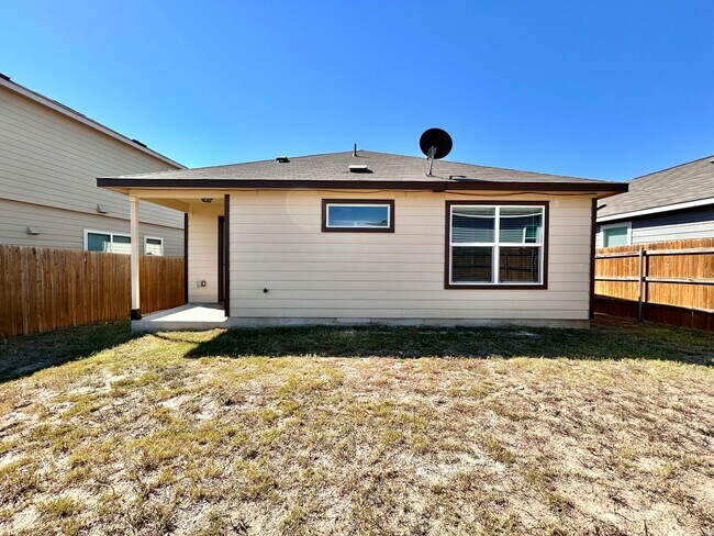 Building Photo - Move-In Ready 3-Bed, 2-Bath Home in Jarell