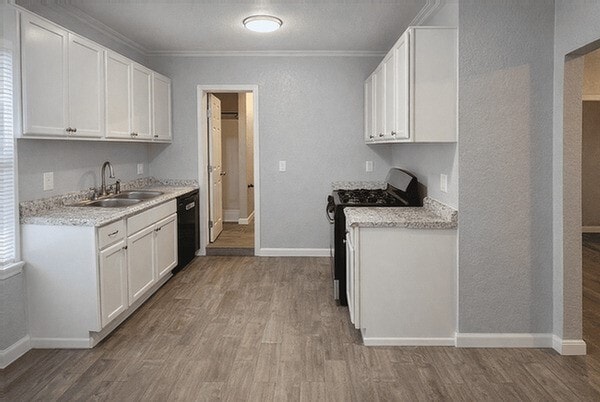 Building Photo - 511 W Cleveland St