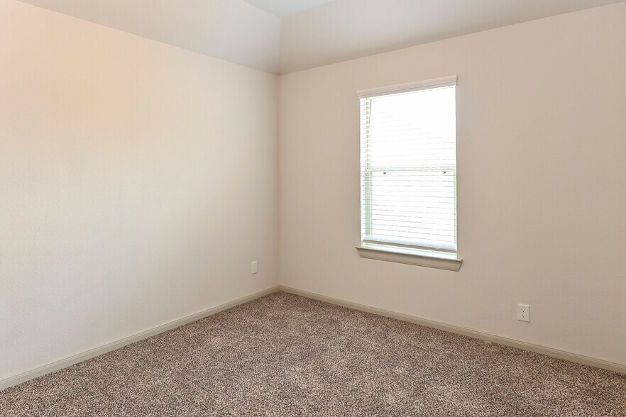 Building Photo - 7911 Cypress Country Dr