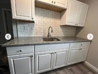 Building Photo - 44 Farnham Ave