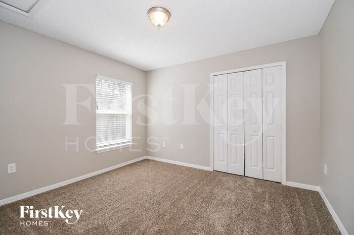 Building Photo - 8153 Misty Meadow Ct N