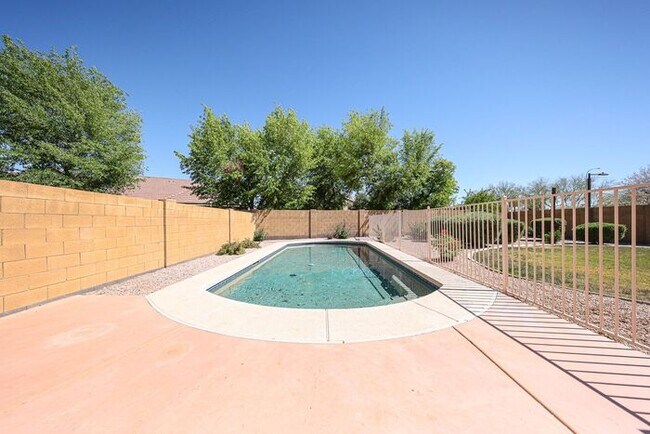 Building Photo - Introducing a stunning 4-bedroom, 2.5-bath...