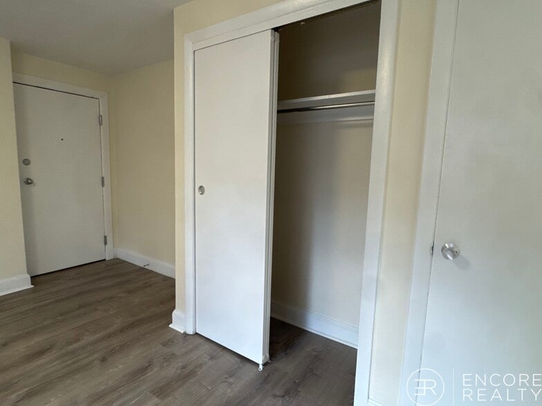 Building Photo - 15 Chester St