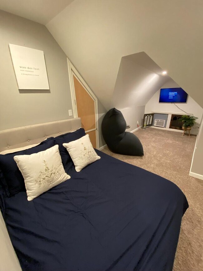 Building Photo - 1104 W Sinto Ave