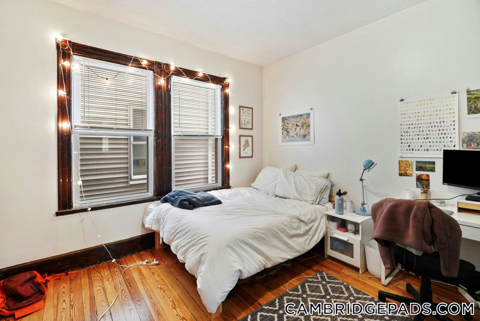 Building Photo - 10 Clary St