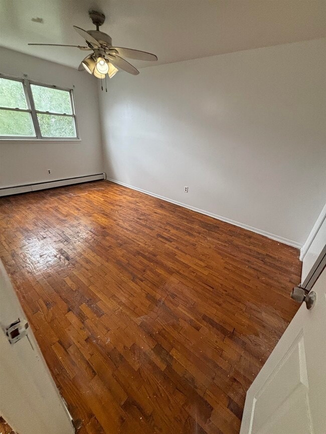 Building Photo - 19 Skillman Ave