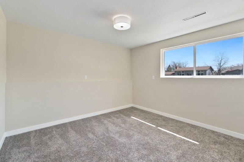 Building Photo - 1101 Timber Ln