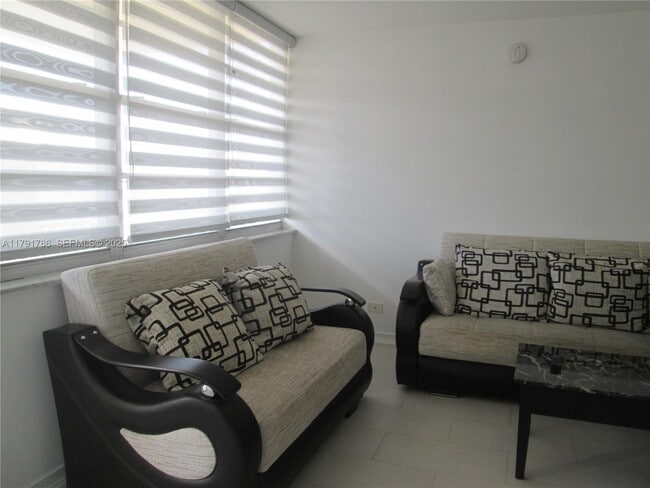 Building Photo - 251 174th St