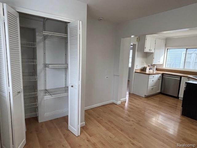 Building Photo - 916 Owana Ave