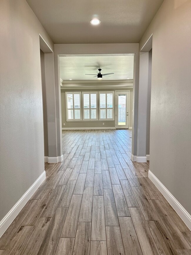 Building Photo - 8618 Alnwick Dr