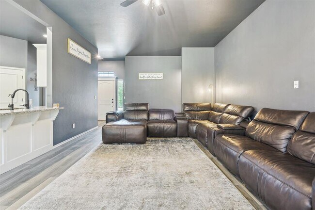 Building Photo - 104740 Pimlico Pass