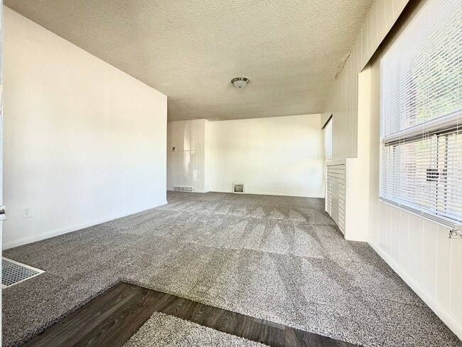 Building Photo - Inviting Holladay Home with Large Yard, Carport & Extra Parking