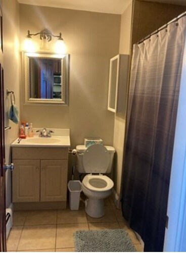 Building Photo - 17 Vinton St