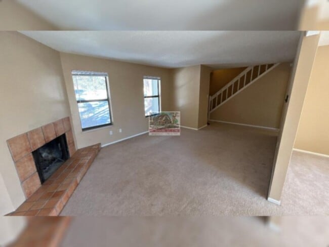 Building Photo - Duplex unit available in Black Forest