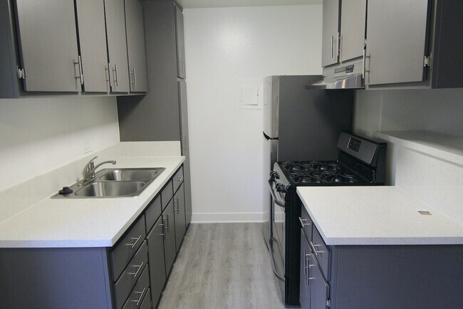 Building Photo - 10600 Victory Blvd