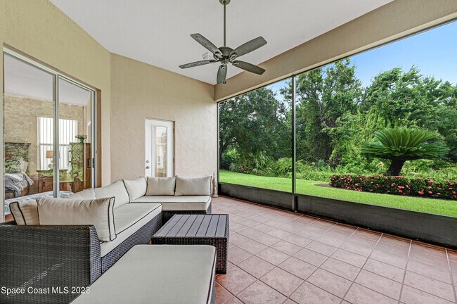 Building Photo - 940 Wimbledon Dr