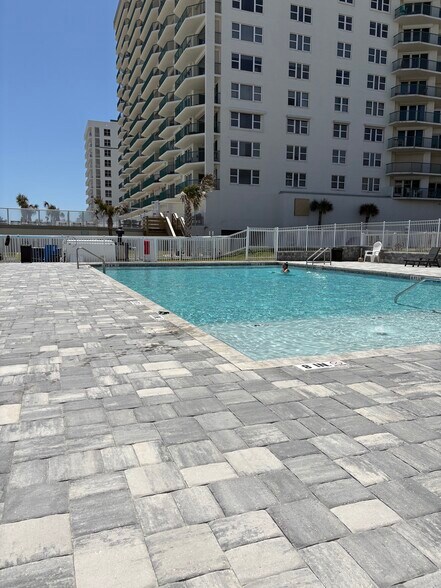 Building Photo - 2043 S Atlantic Ave