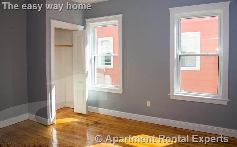 Building Photo - 376 Prospect St