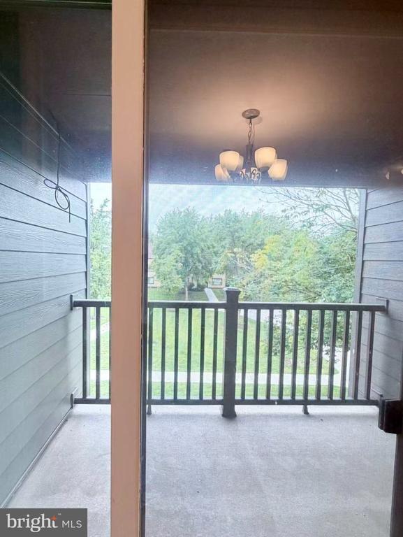 Building Photo - 1306 Sayre Dr