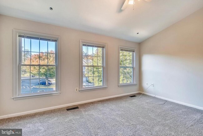 Building Photo - 11801 Rockaway Ln
