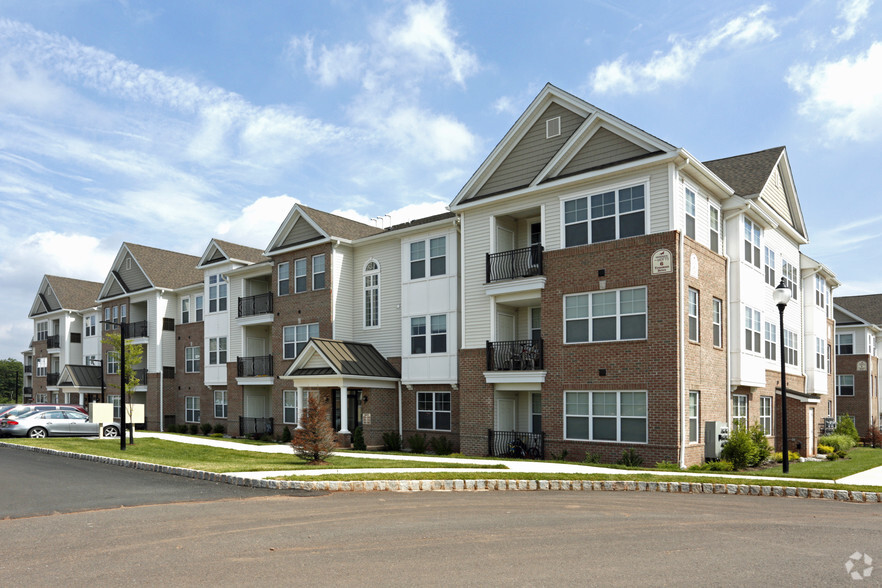 Primary Photo - Brookhaven Lofts