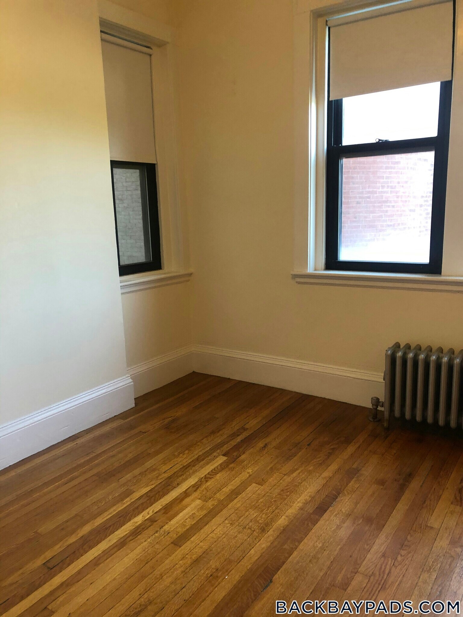 Building Photo - 504 Beacon St