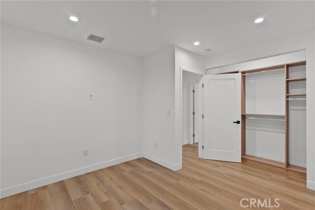 Building Photo - 5730 Stansbury Ave