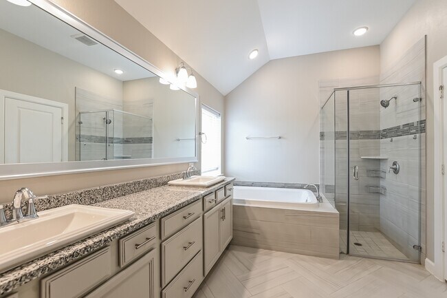 Building Photo - 10327 Armstrong Dr